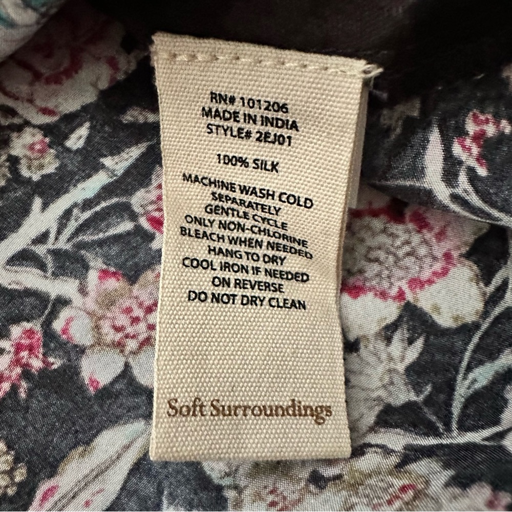 SOFT SURROUNDINGS Milarepa 100% Silk Blouse Women’s Size Large - Picture 8 of 10